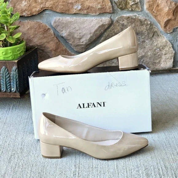 Alfani Women's Daleah Khaki Pointed Toe Classic Patent Pumps Size 8.5 Block Heel - Picture 15 of 15